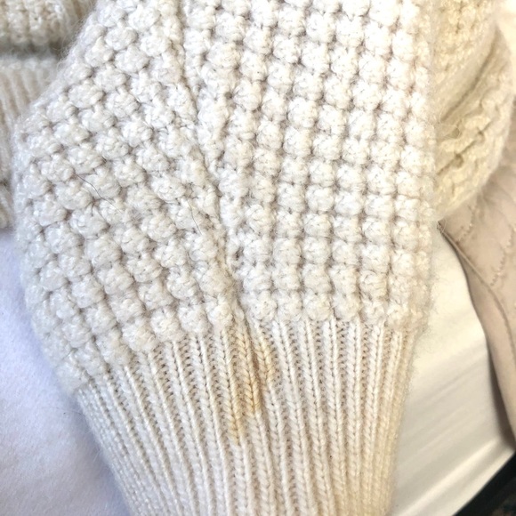 H&M White Pattern Knit Sweater - Size Small - Picture 8 of 8